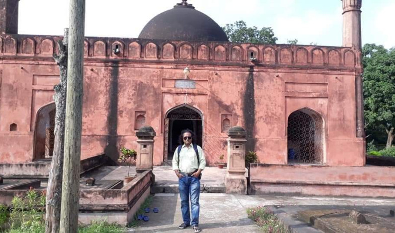 ইয়ামাহা মোটরে চেপেই সোনা মসজিদ, তাহখানা এবং উত্তরাঞ্চলের সীমান্ত ভ্রমণ